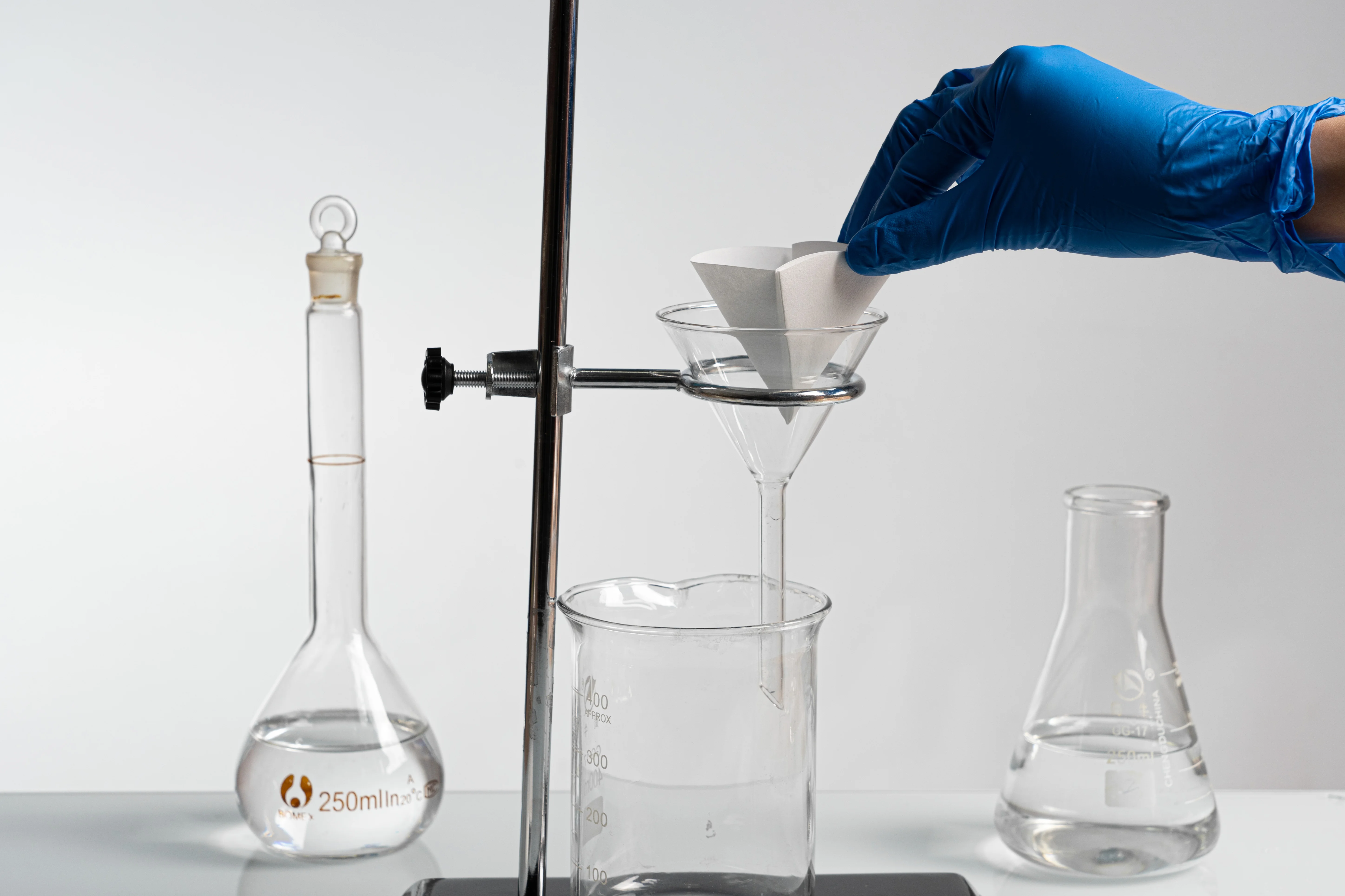 Lab Filter Paper Slow Speed for Qualitative Analysis Grade 4 Pore Size 2.5 um 100 per pack