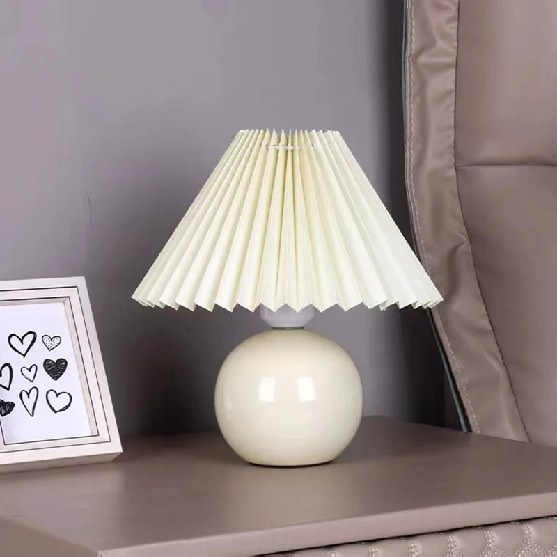 Creative pleated Fabric lampshade ceramic table lamp girl house room desk bedside decorative LED light