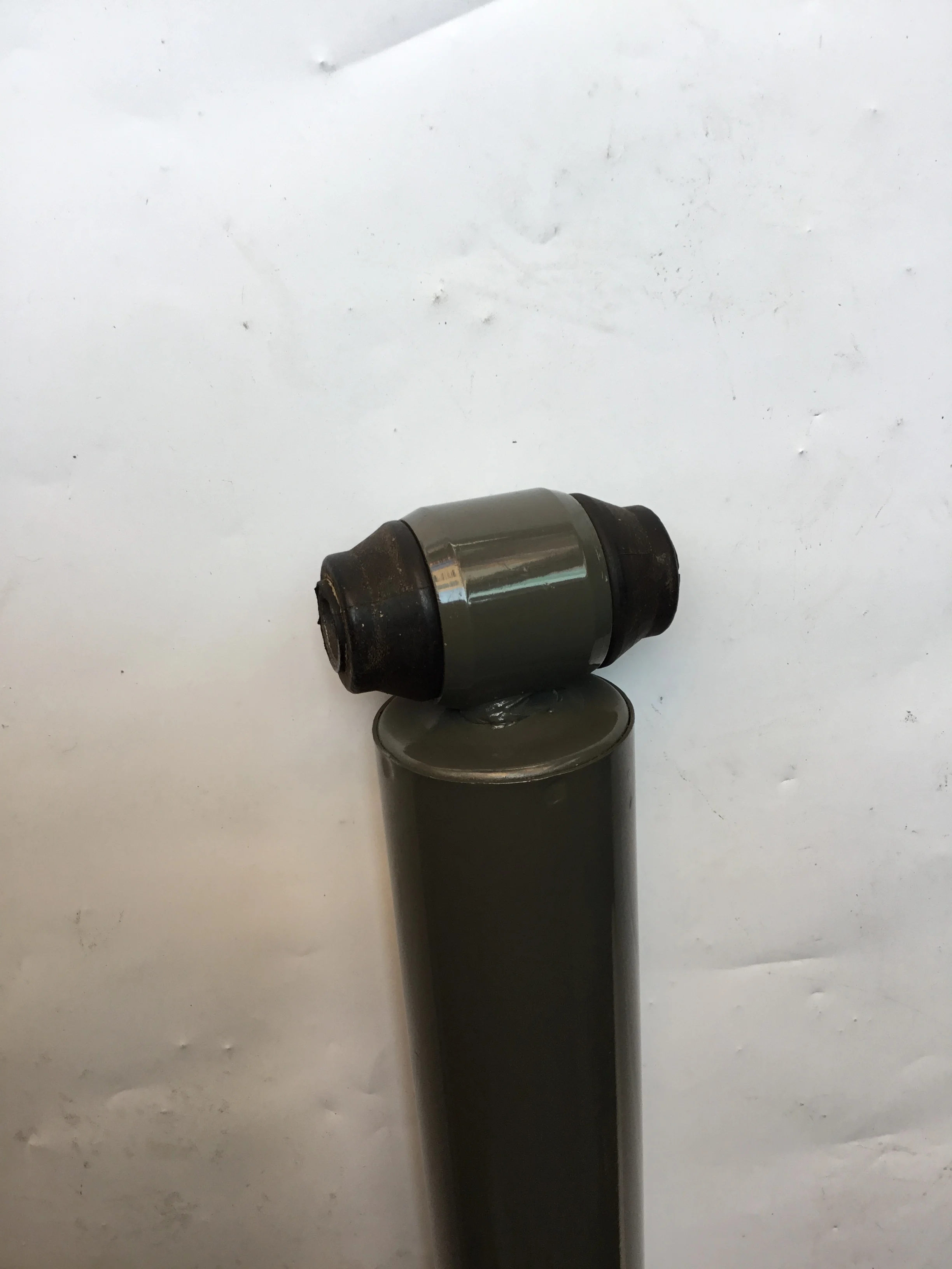 Hot Sale High Quality Durable Heavy Duty Parts Shock Absorber WG9100680001