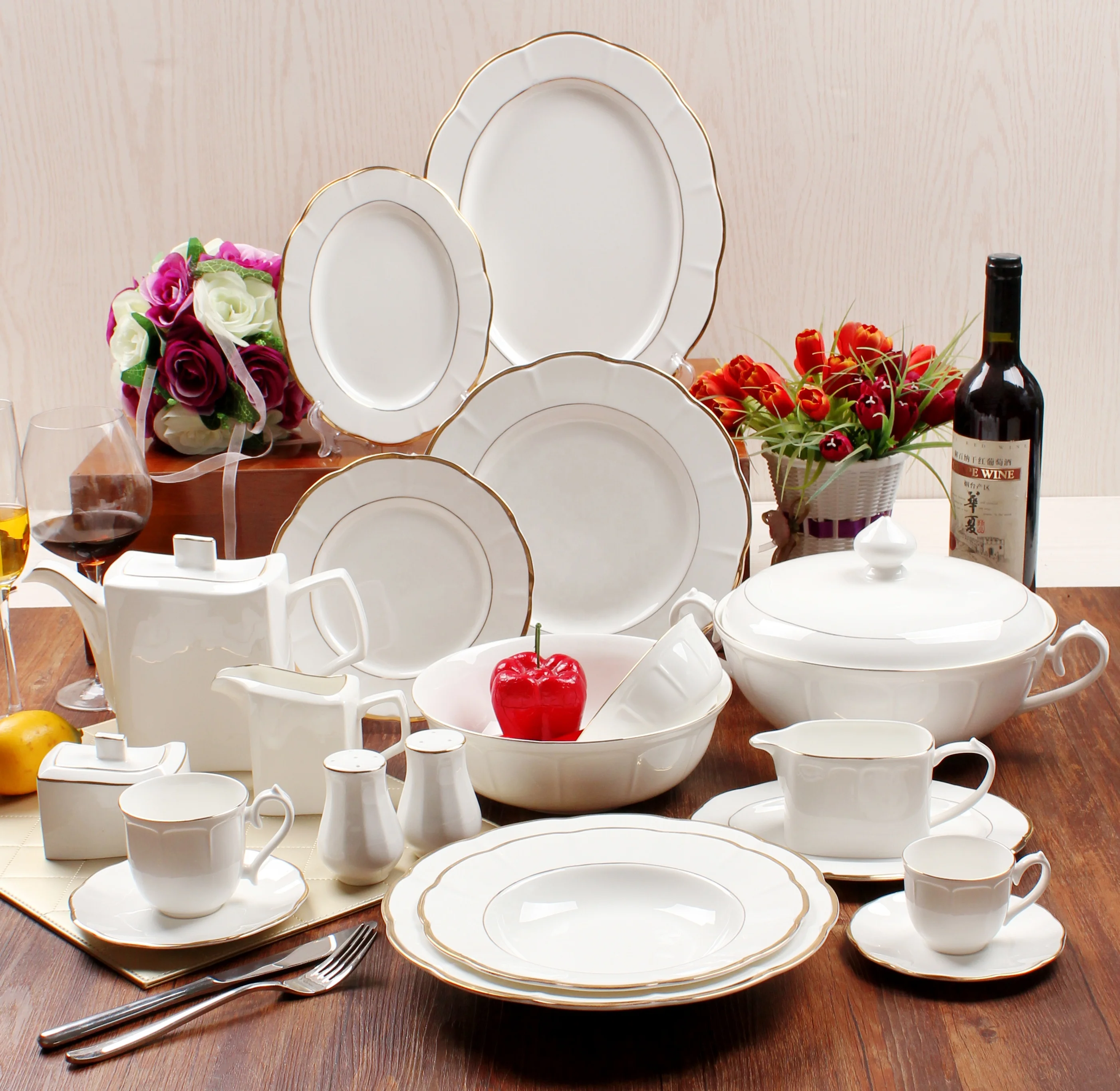 Hotel banquet white custom european style porcelain fine bone china dinnerware set