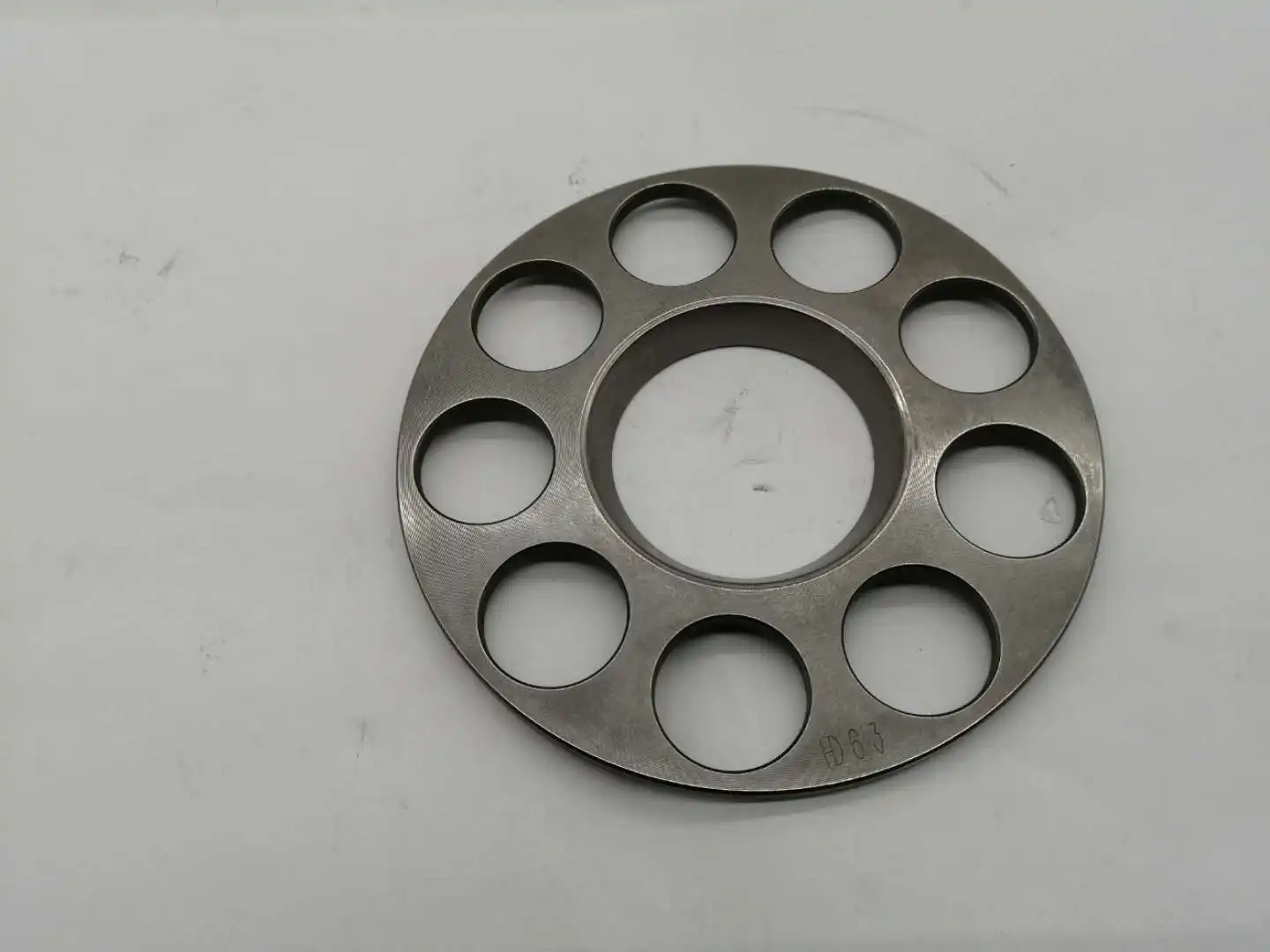 Excavator Cylinder Block Valve Plate Piston Shoe K3V63 K3V112 K3V180 K3V140 Hydraulic Pump Spare Parts