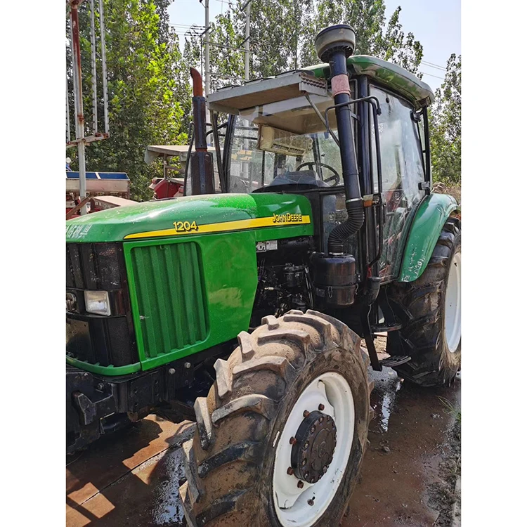 Продается б/у трактор JD 1204