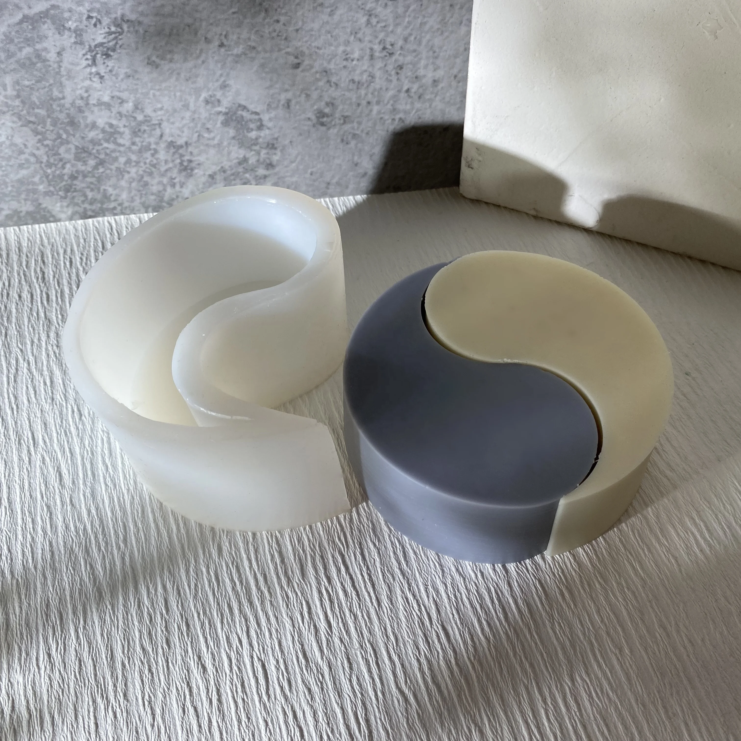 D-8140 TAI CHI YIN YANG Candle Mold Silicone Mold For Making Scented Candle Crystal Glue Gypsum Cement Soap Resin Wax Mould
