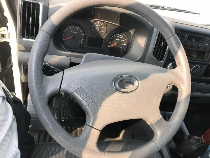 
4X2 FOTON Forland 12-15TONS RHD DUMP TRUCK WITH 3.8L CUMMINS DIESEL ENGINE 