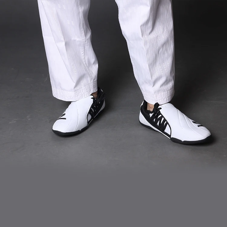 High end taekwondo karate judo boxing shoes made in China factory