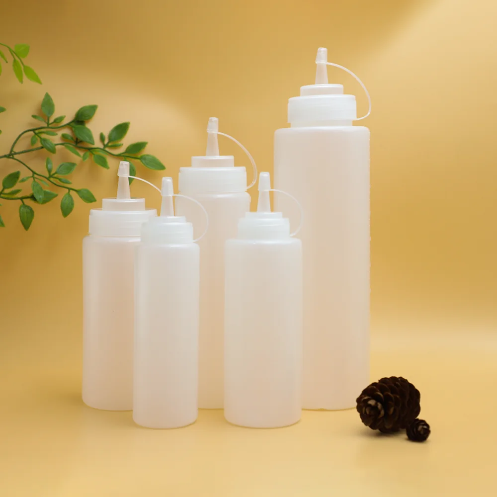 New Arrival 240ml 360ml 450ml 500ml 1000ml Frosted Food Grade Plastic Squeeze Sauce Bottle with Scale