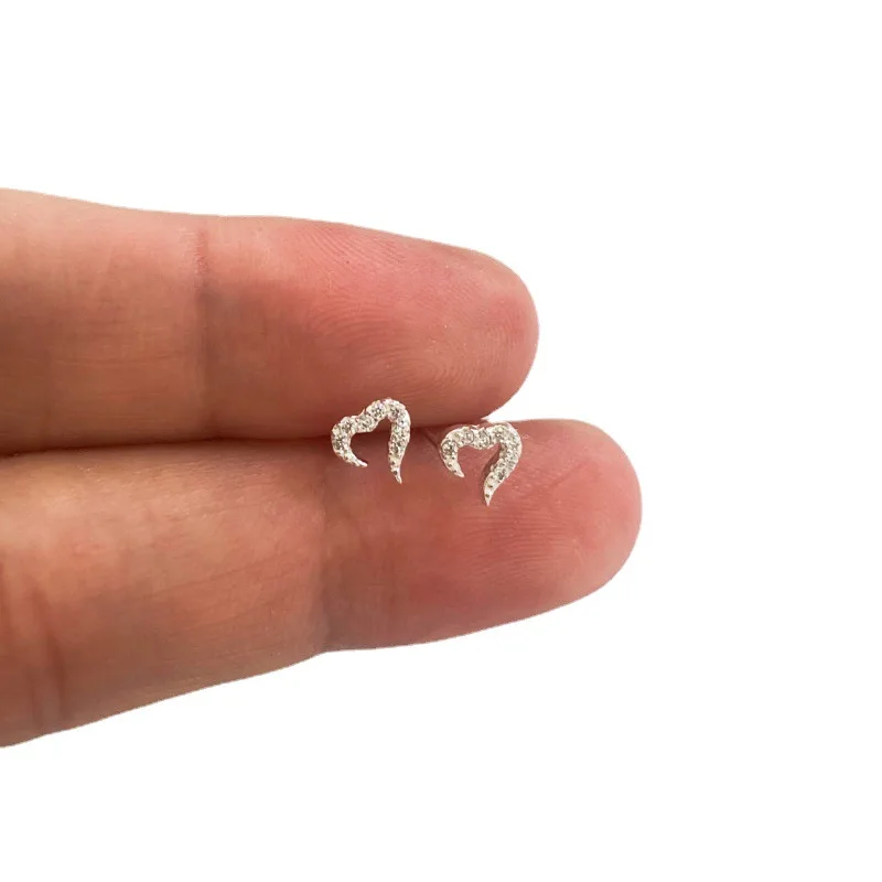 High Quality 925 Sterling Silver Nose Nail Stud Heart Shaped CZ Inlaid Body Piercing Jewelry Straight Ball End Nose Ring
