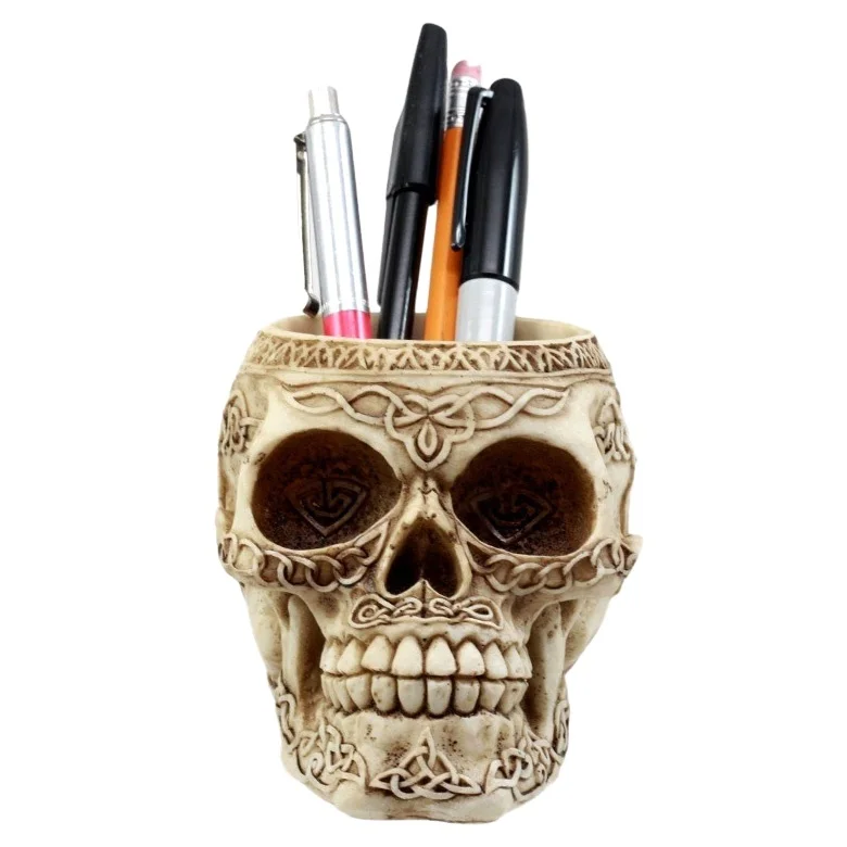 OEM creative design skull shape custom decorative desktop pen holder penholder for Desk Office Pencil Holders