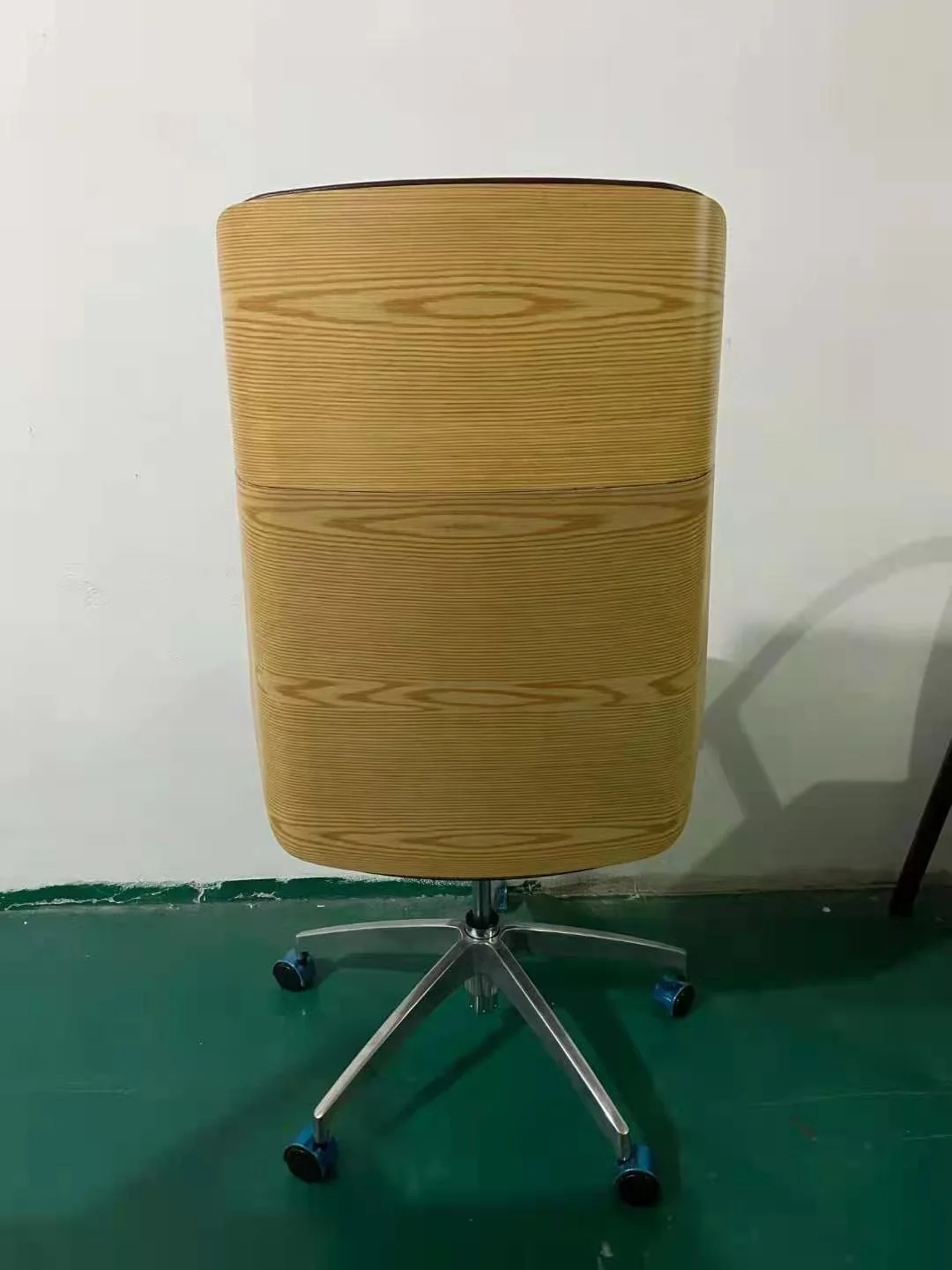 2021 modern minimalist boss meeting chair hot selling office chairs