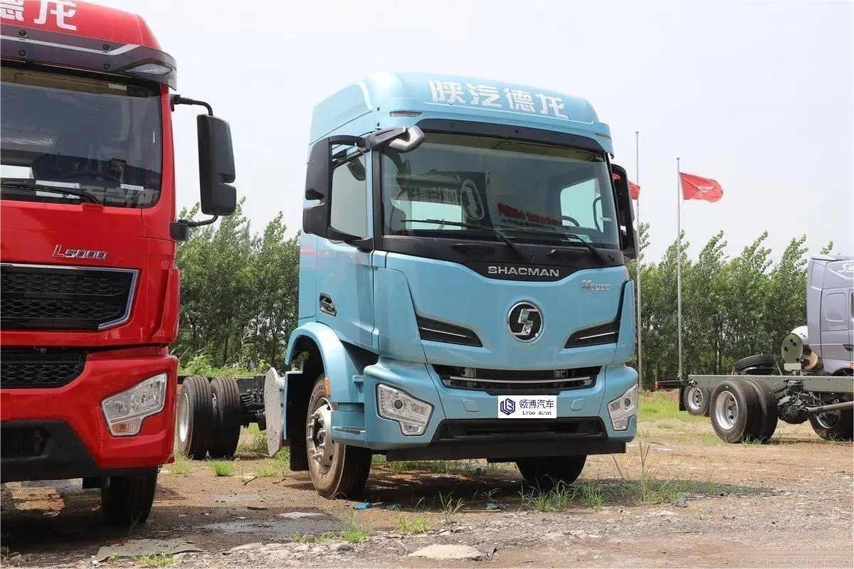 SHACMAN Heavy Duty Truck  M6000 Elite Edition 300 HP 4X2 AMT Automatic Transmission Truck head for sale
