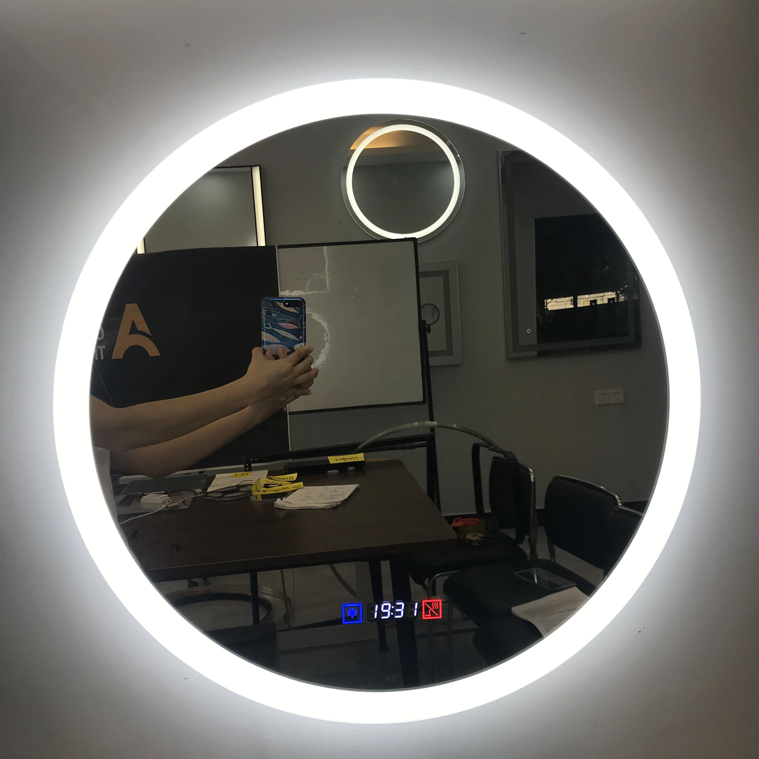 Современная Настенная нагревательная Подушка и цифровые часы для ванной комнаты, зеркало с подсветкой и акриловой рамкой