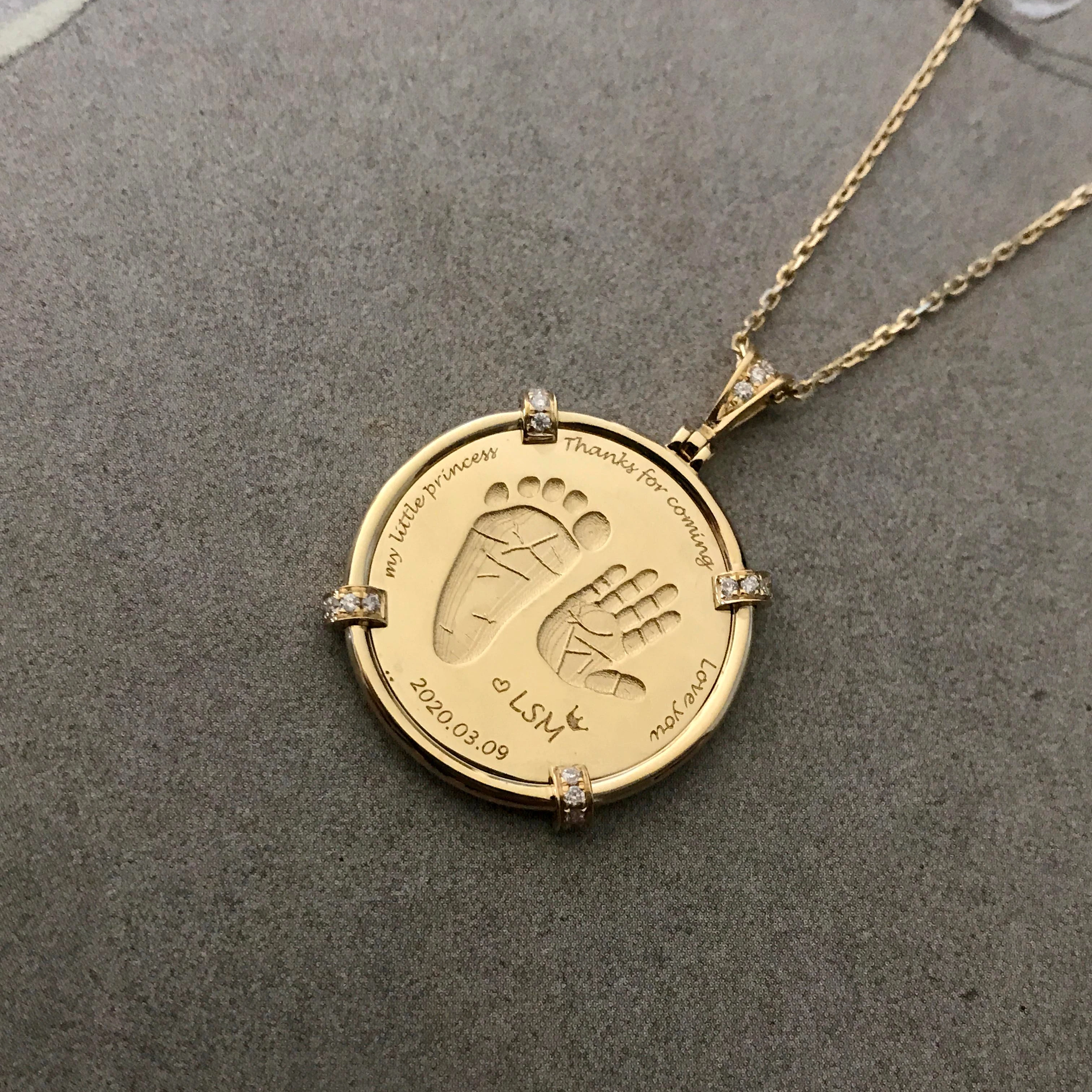 2022 Hot Popular 9K 10K 14K 18k Gold Pendant Baby Stamp Pendant Real Gold Necklace Customization Jewelry for Gift for Memory