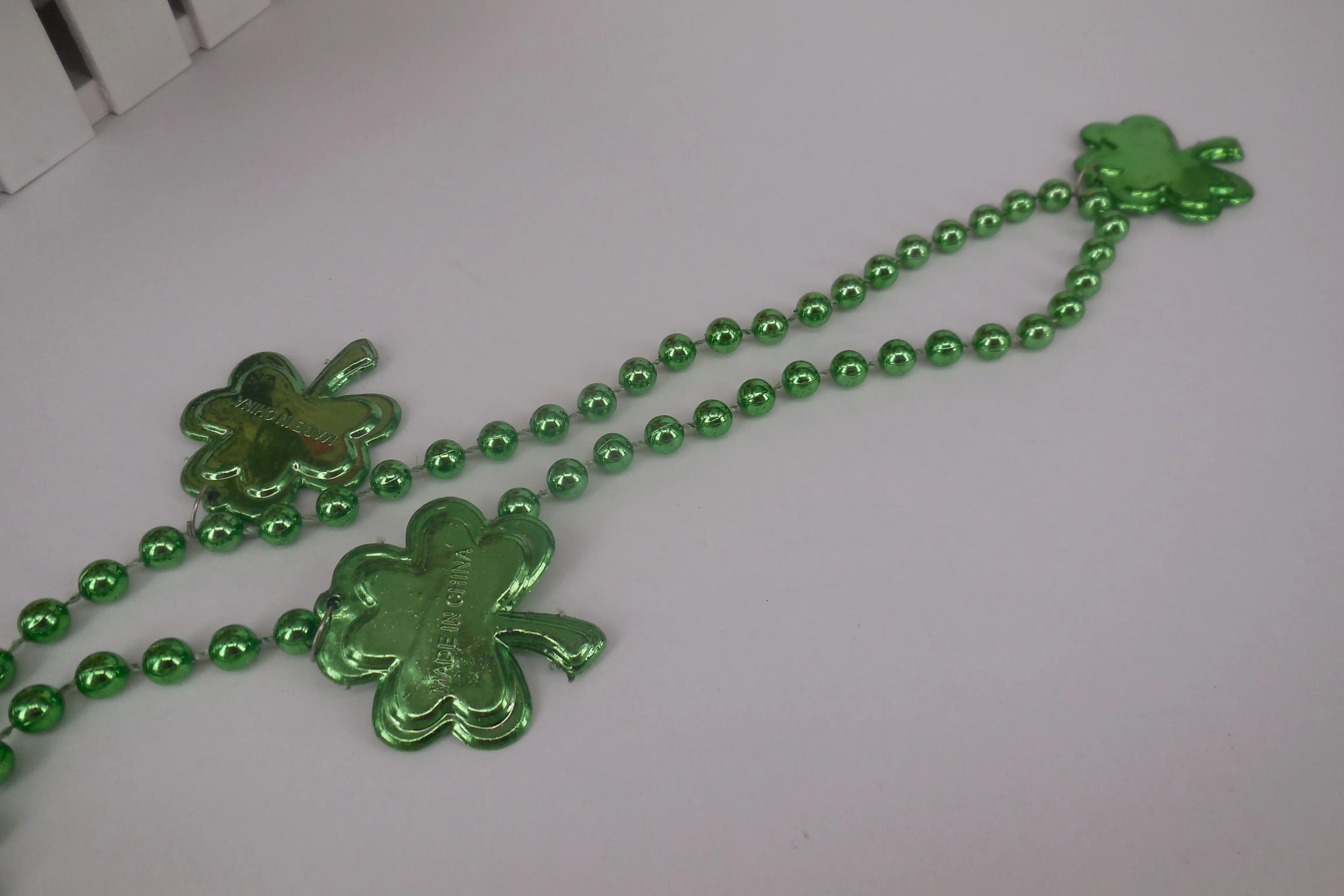 Wholesale Lucky Green Clover Shape 6mm Beads Necklace for Irish Festival Plastic Beads