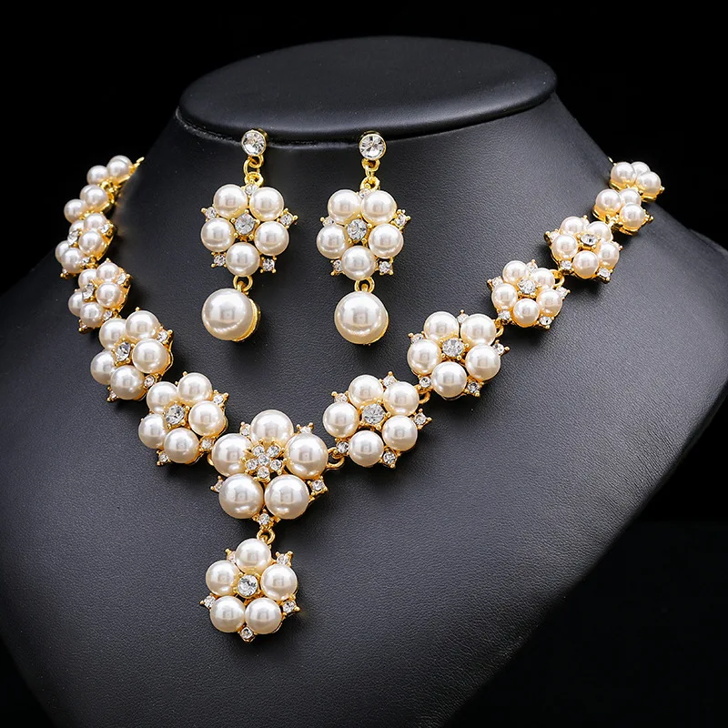 2023 Manufacturers Wholesale Pearl Flower Necklace Women Vintage Pearl Earings And Necklace Sets