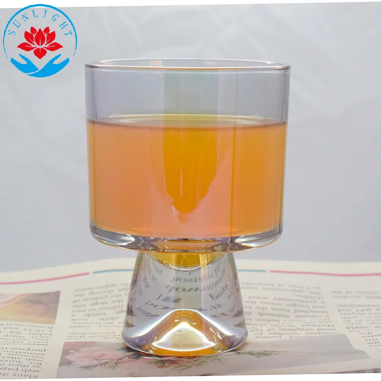 Factory Price High Quality  Colourful Vintage  Cocktail Glasses With Stem , Plating  Cocktail Mixing Glass