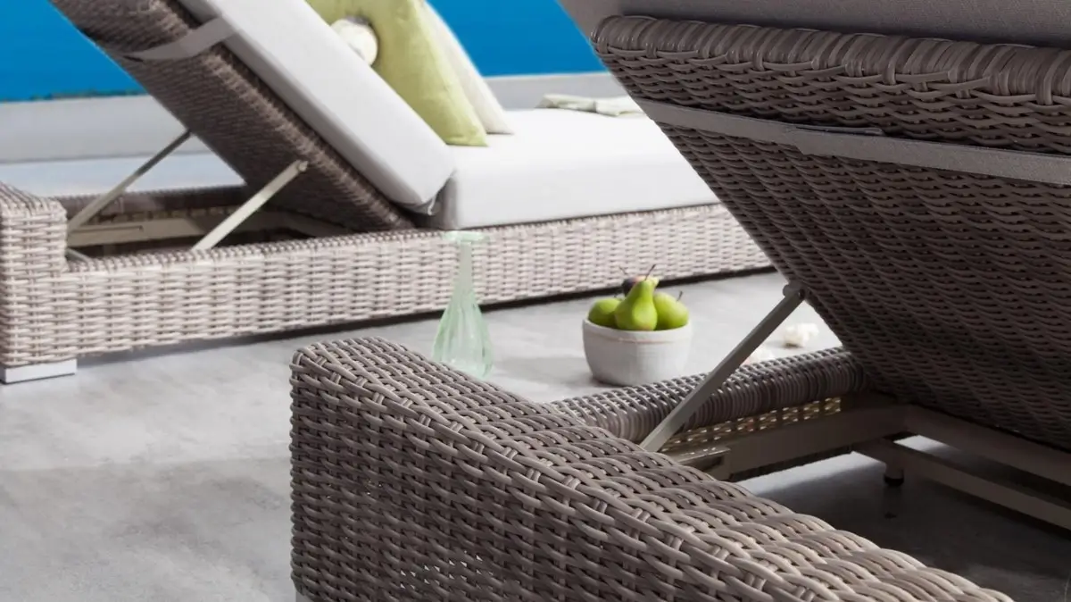 Beach Outdoor Furniture Garden  Rattan Sun Lounger Pool Furniture Luxury Outdoor