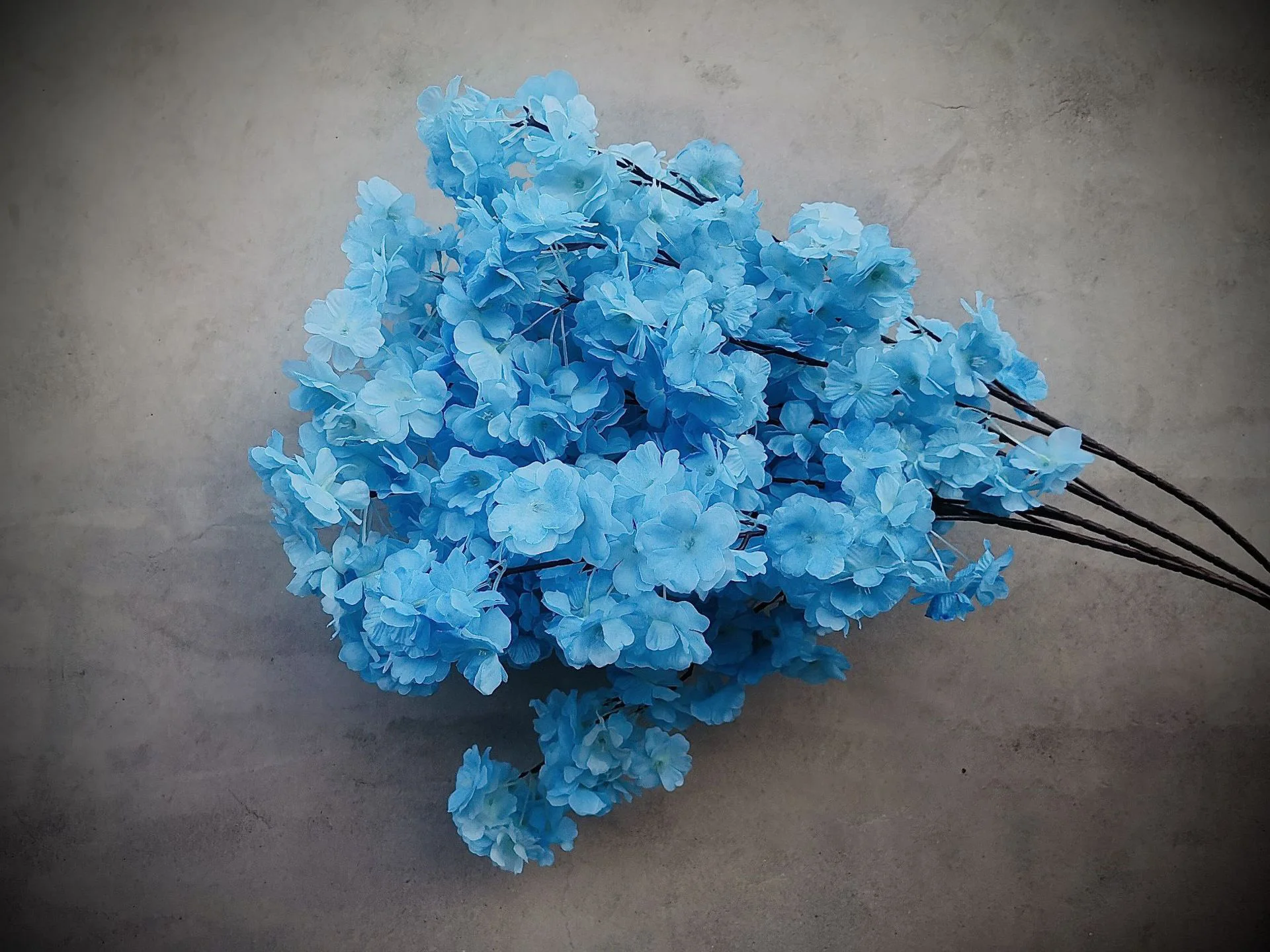 Factory Direct Wholesale Multi Headed Wedding Decoration Simulation Artificial Cherry Blossom Branches