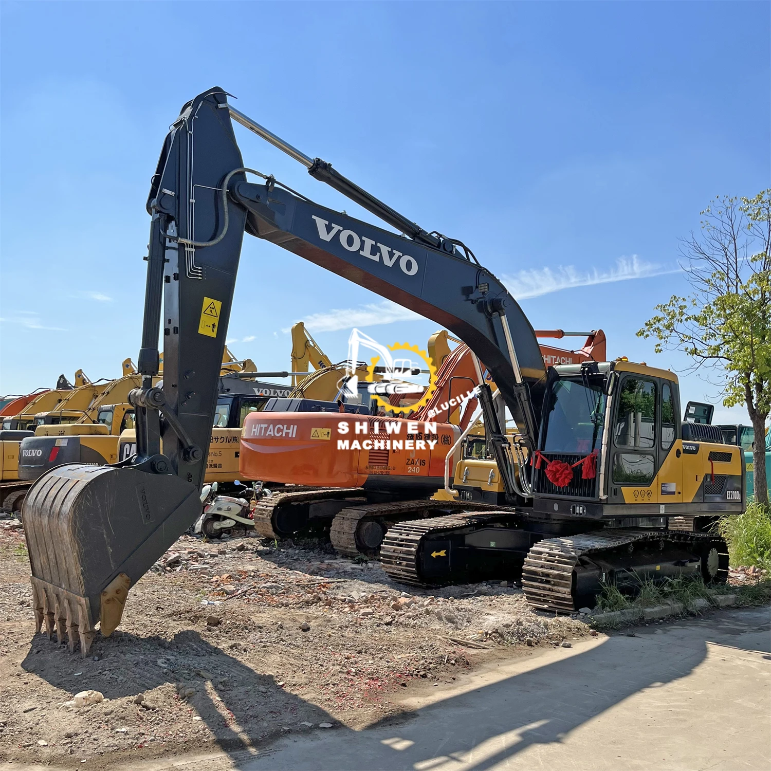 VOLVO EC210DL Used Crawler Excavators good attachments Powerful Sweden VOLVO EC140 EC210 EC210DL earthmoving machinery