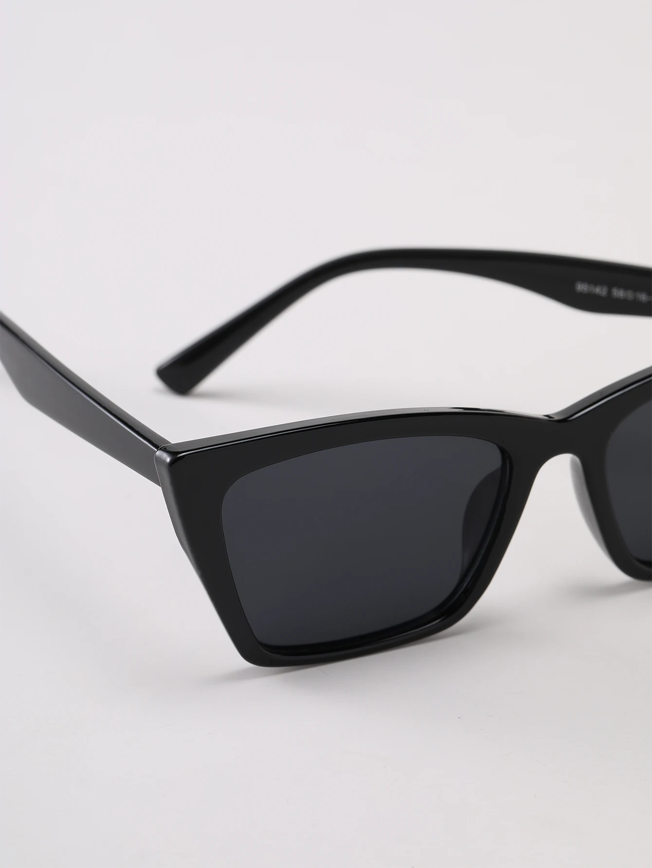 
2021 Hot Sale Designer New Fashion Sun Glasses Luxury Big Frame Retro Shade Sunglasses 