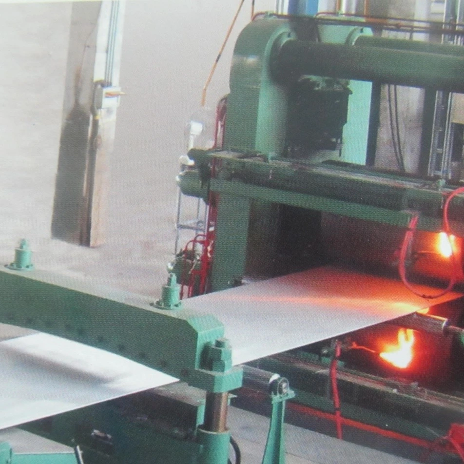 Aluminum caster aluminum casting machine