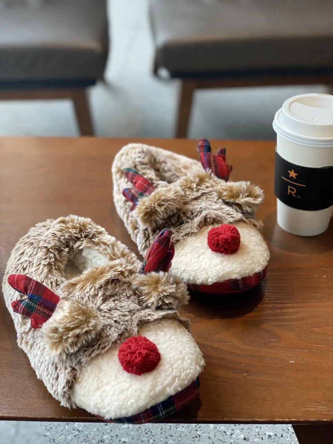 Lovely winter female cotton slippers plush home cartoon christmas elk shoes indoor outside anti-skid soft bottom slippers