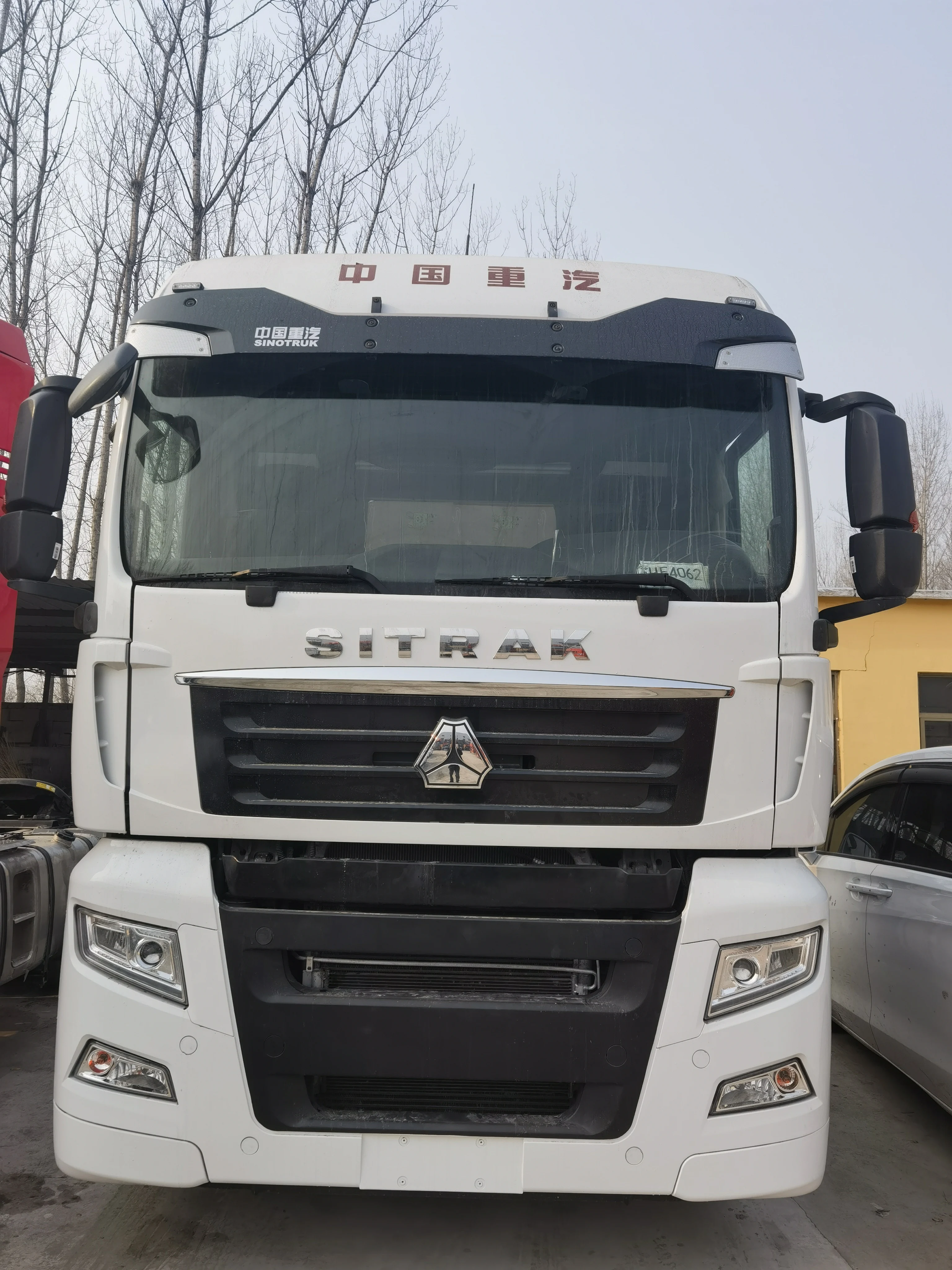 heavy-duty truck MAN tractor 6x4 500hp road transport vehicle used tractor