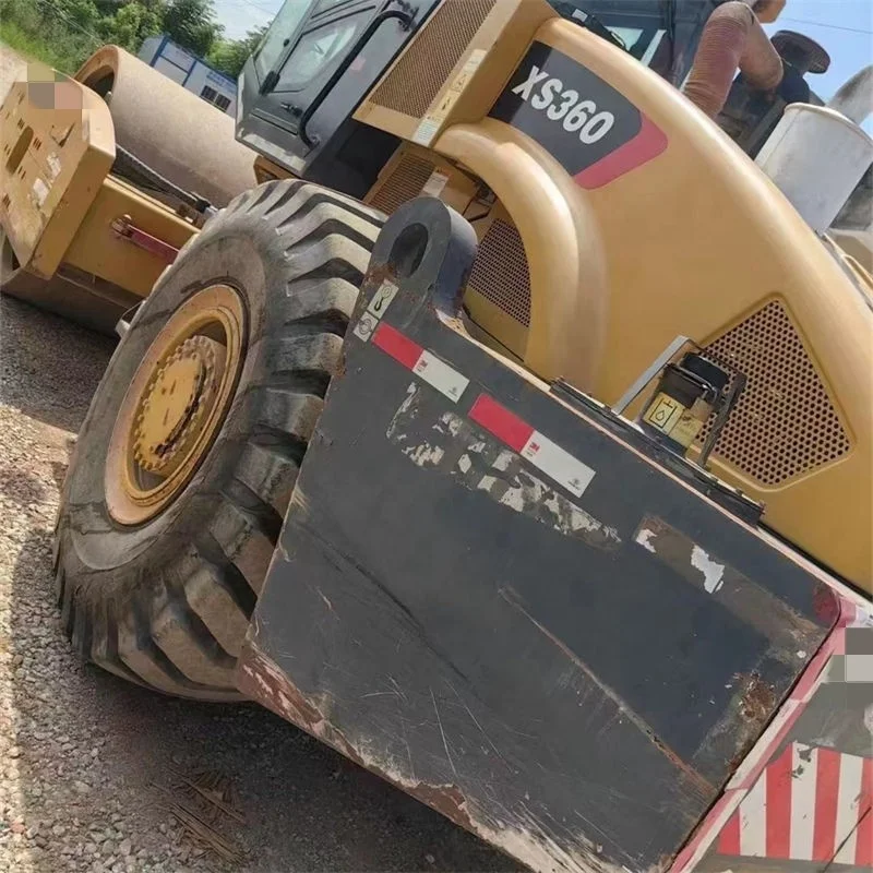 33TON USED VIBRATING COMPACTOR XS33 HYDRAULIC USED SOIL COMPACTOR XS263J XS223J USED ROLLER COMPACTOR FOR SALE