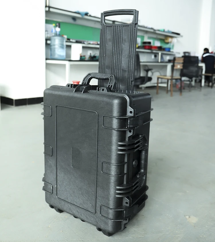 Handheld Portable Fiber Laser Cleaner Suitcase Laser Cleaning Machine To Remove Rust And Paint