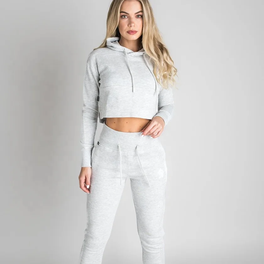 
2020 China manufacture custom logo high quality tags screenprinted pop ctop top and pants set hoodies for women 