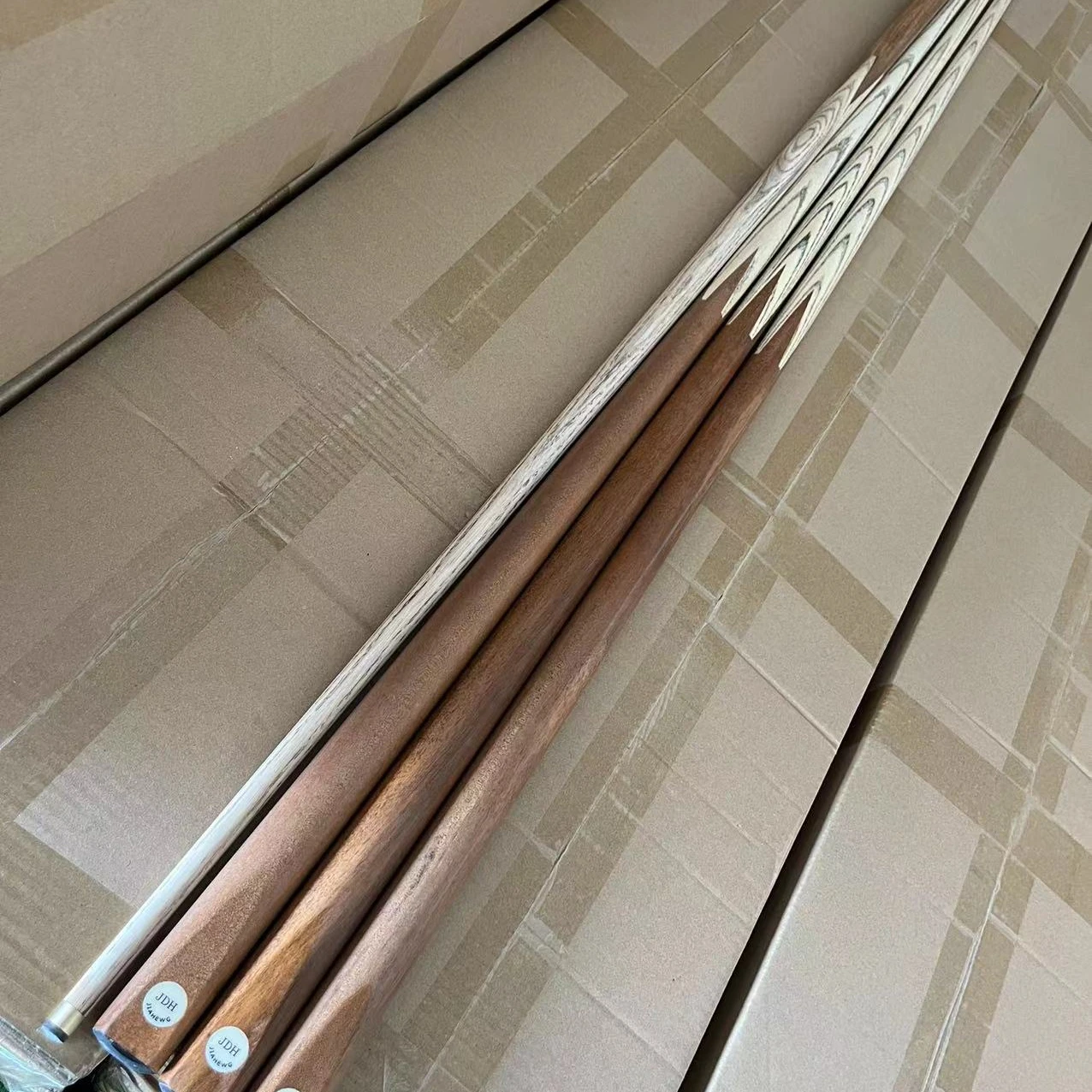 3/4 Ash Wood Material Good Price Billiard Cue Snooker Cue Stick 10mm