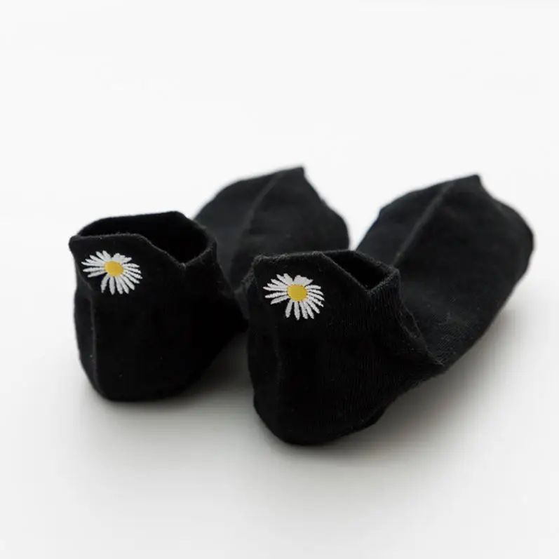 Daisy Flower ankle women embroidery socks