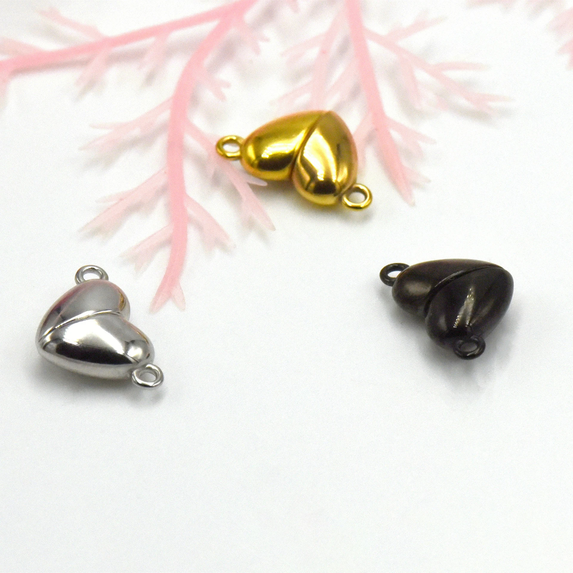 G2606 Wholesale Stainless Steel DIY Accessories Metal Love Magnets Pendant Button Magnetic Heart Charms For Jewelry Making
