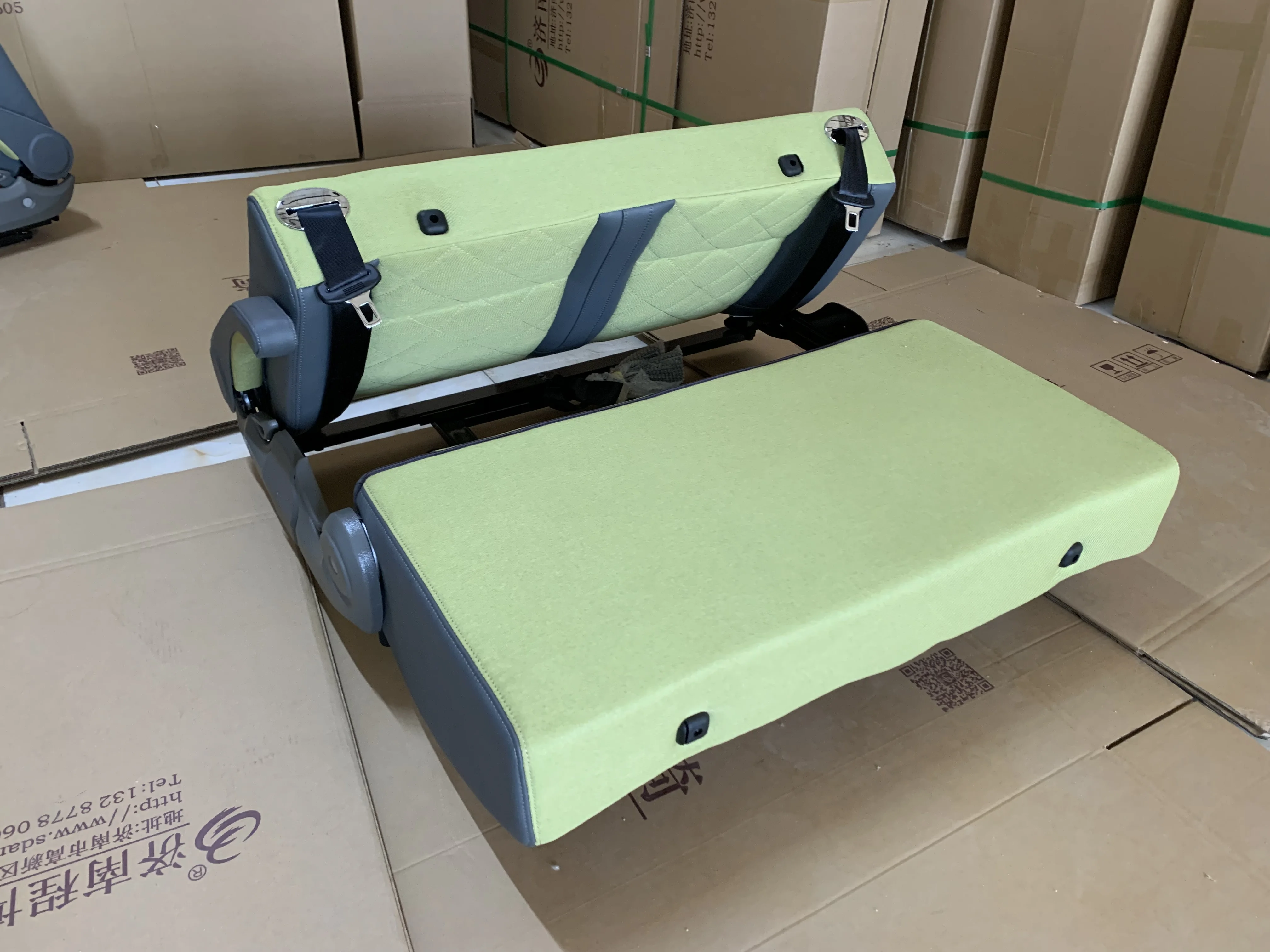 Top-Rated Customized Luxury Van Seat for Toyota Sprinter MPV Easily Modified Multi-Functional Reclined Adjustable for Daily Use