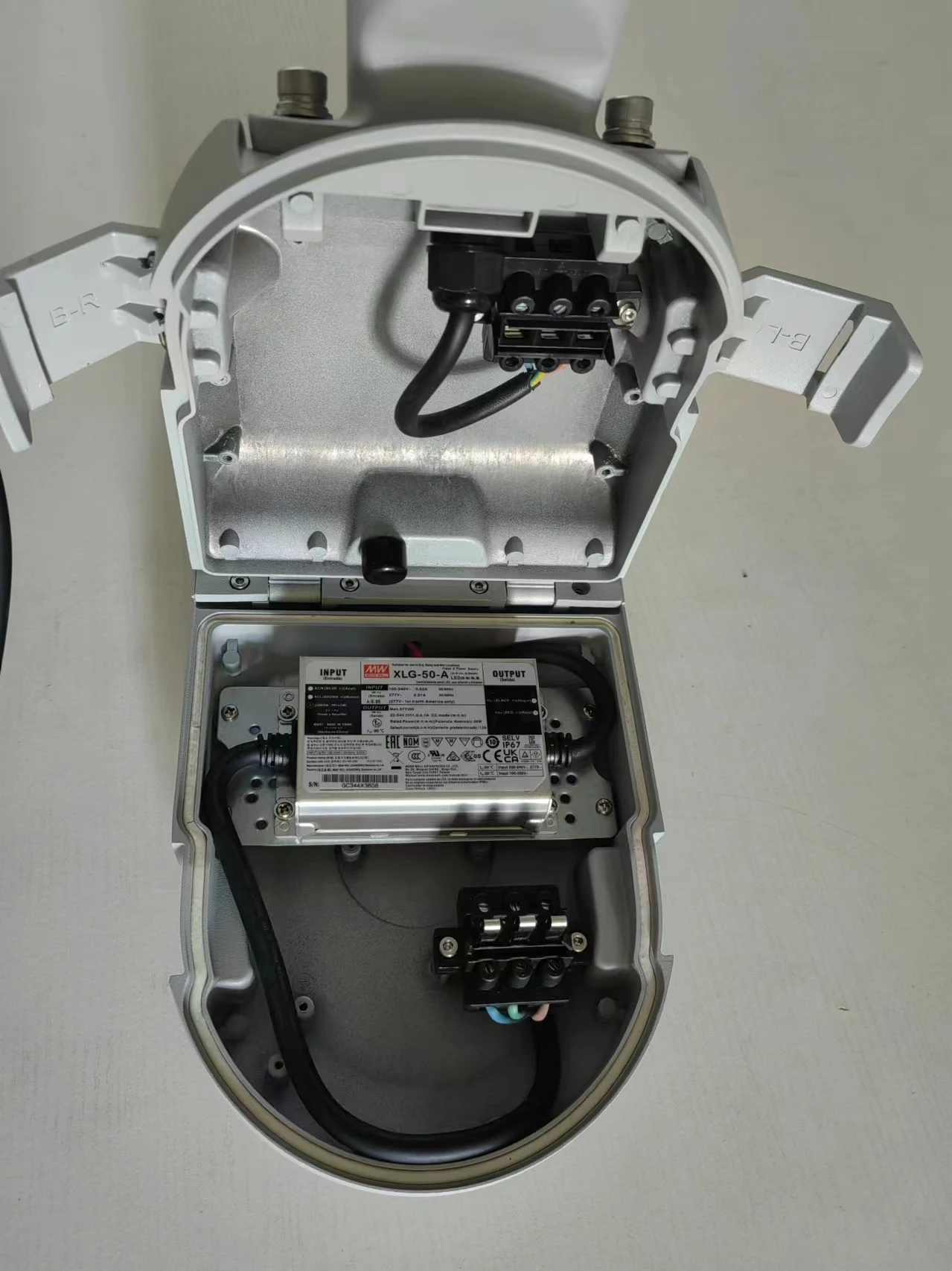 Space-shine New Design Competitive Price Hot Sale High Powered IP66 Waterproof Outdoor Lighting Road Courtyard Led Street Light