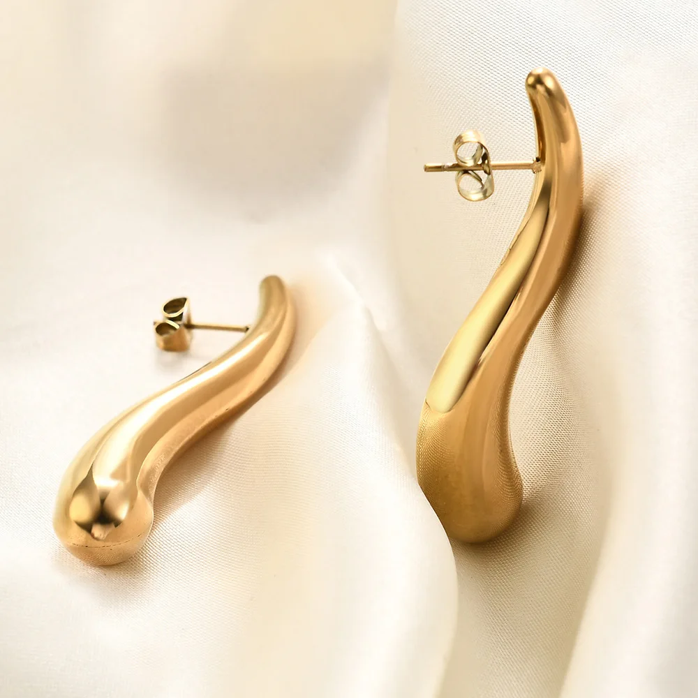 MECYLIFE Ins Fashion Pepper Shape Women Stud Earrings 18K Gold Plated Stainless Steel Earrings