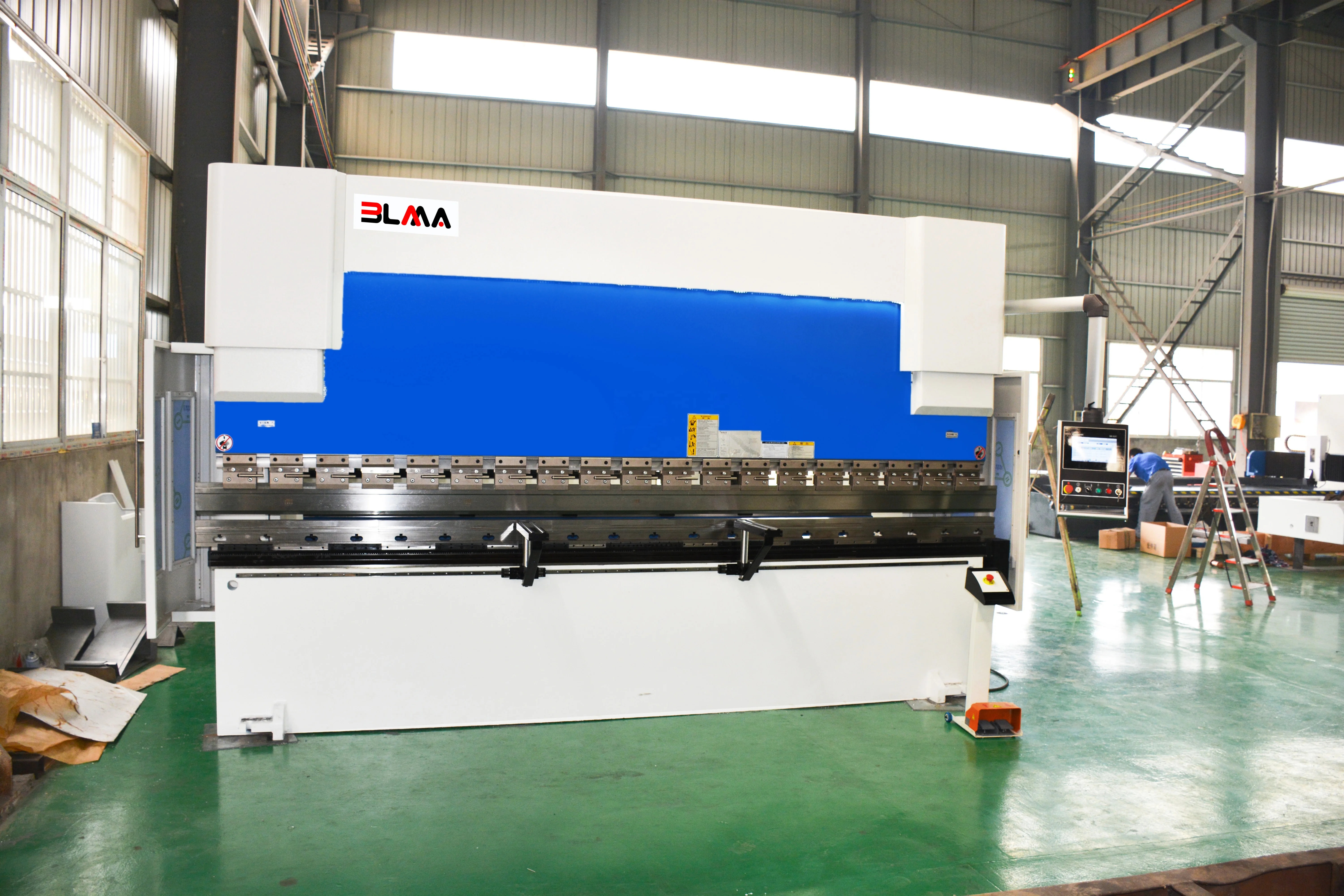 Hydraulic plate bending Machine sheet bending CNC hydraulic plate bending machine for sheet metal buy cheap