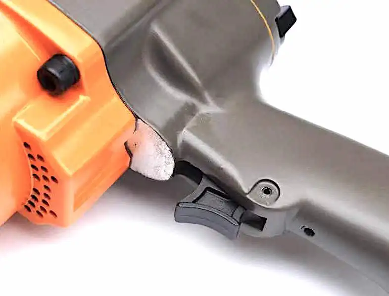 Dual (Hole + Friction) retainer for versatility All around clutch with a high ultimate torque and high power/weight auto tyre