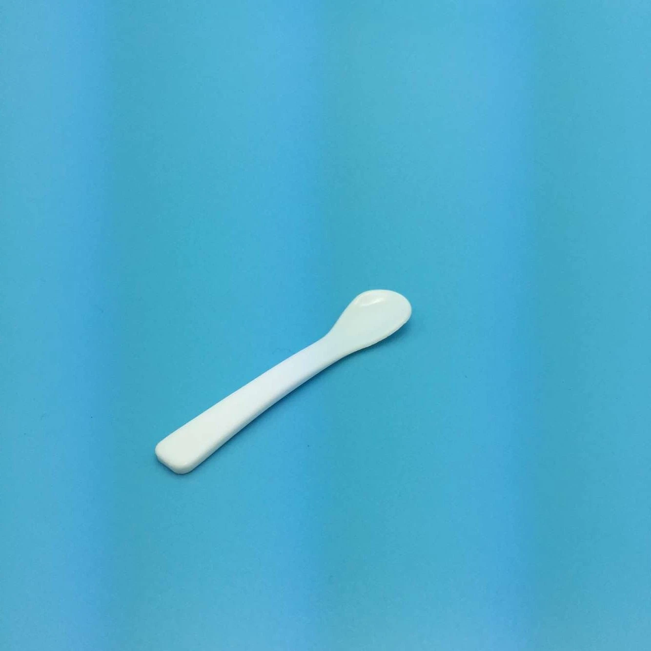 
China wholesale cheap 0.3g medical plastic measuring spoon 