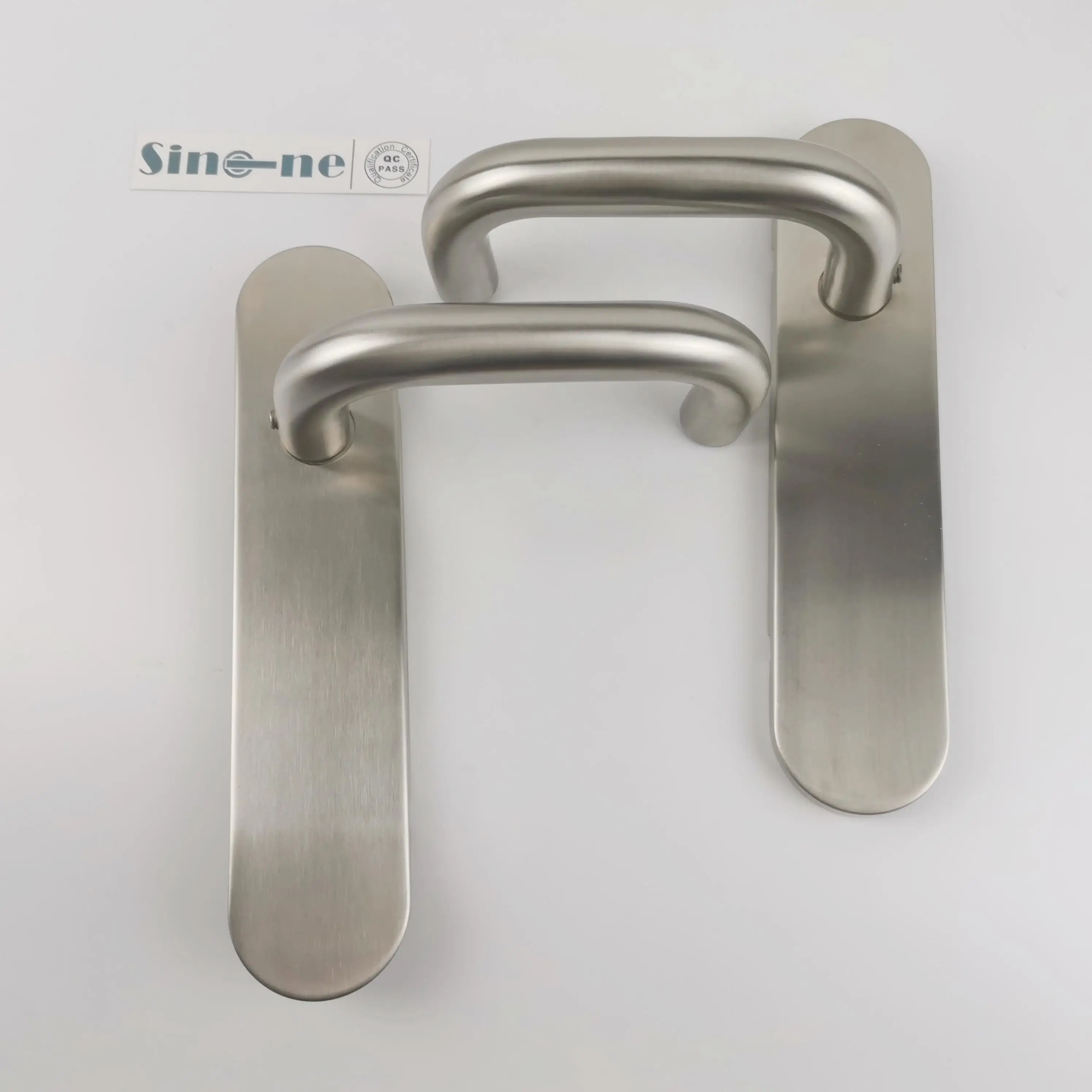 China factory Lever Handle for fire door design conforming to CE standard Handle Satin Polish finish