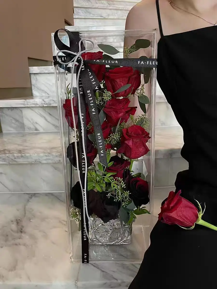 Custom Clear Rectangular Acrylic Modern Vase Rose Floral Vases Flower Display Box for Centerpieces for Home Decor Weddings