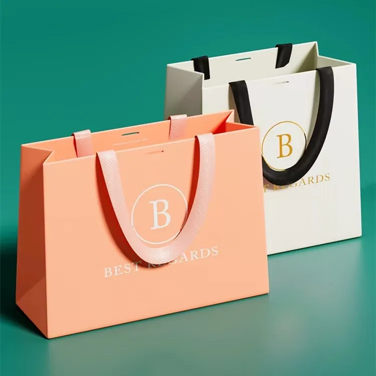 Wholesale Luxury Paper Clothing Packaging Customized Brand Logo Recyclable Shopping Bags with Handles for Shoes & Accessories