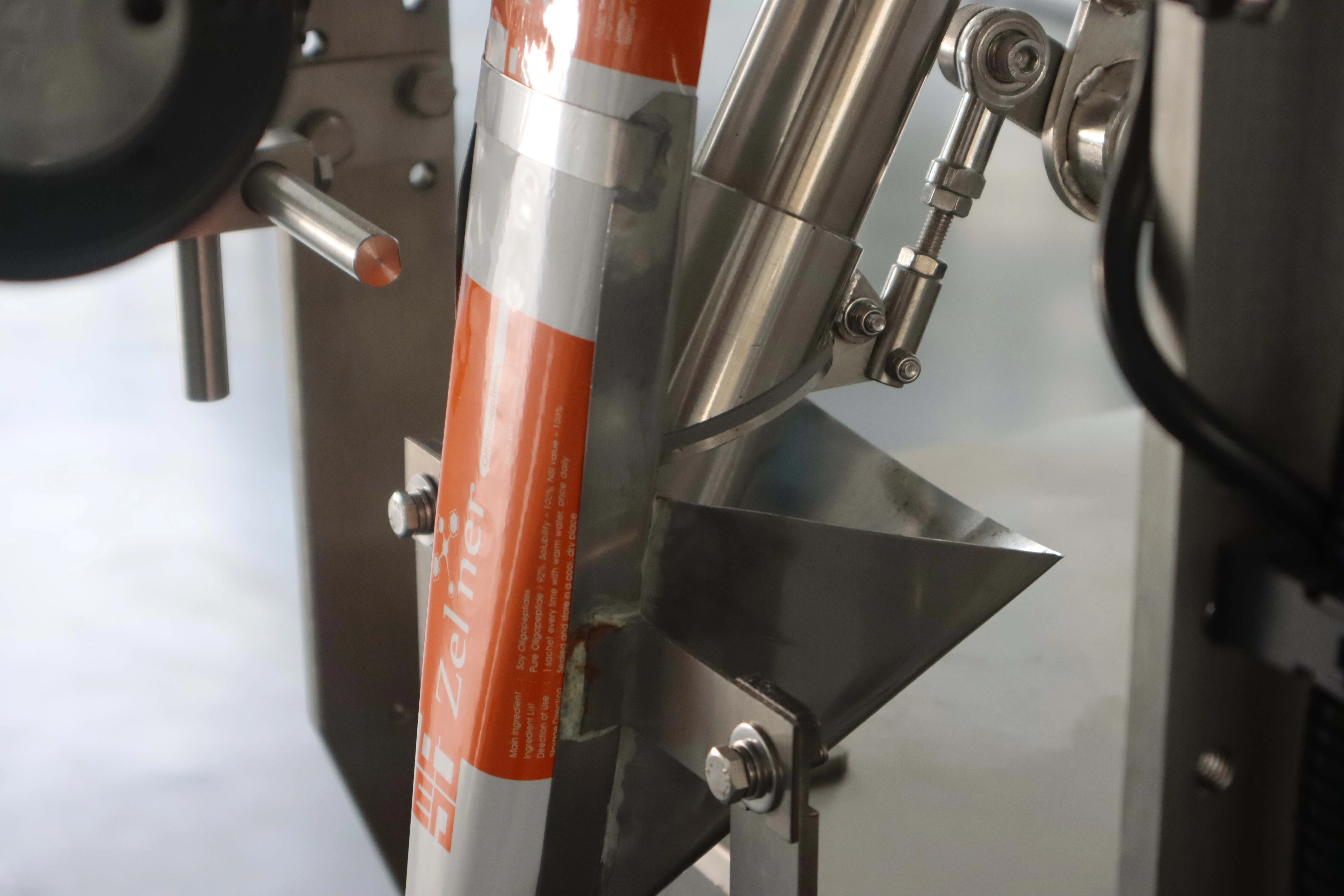 3 sides seal saline iv bag forming insert filling machine for fluids milk wine detergent planting grow bio organics beverage