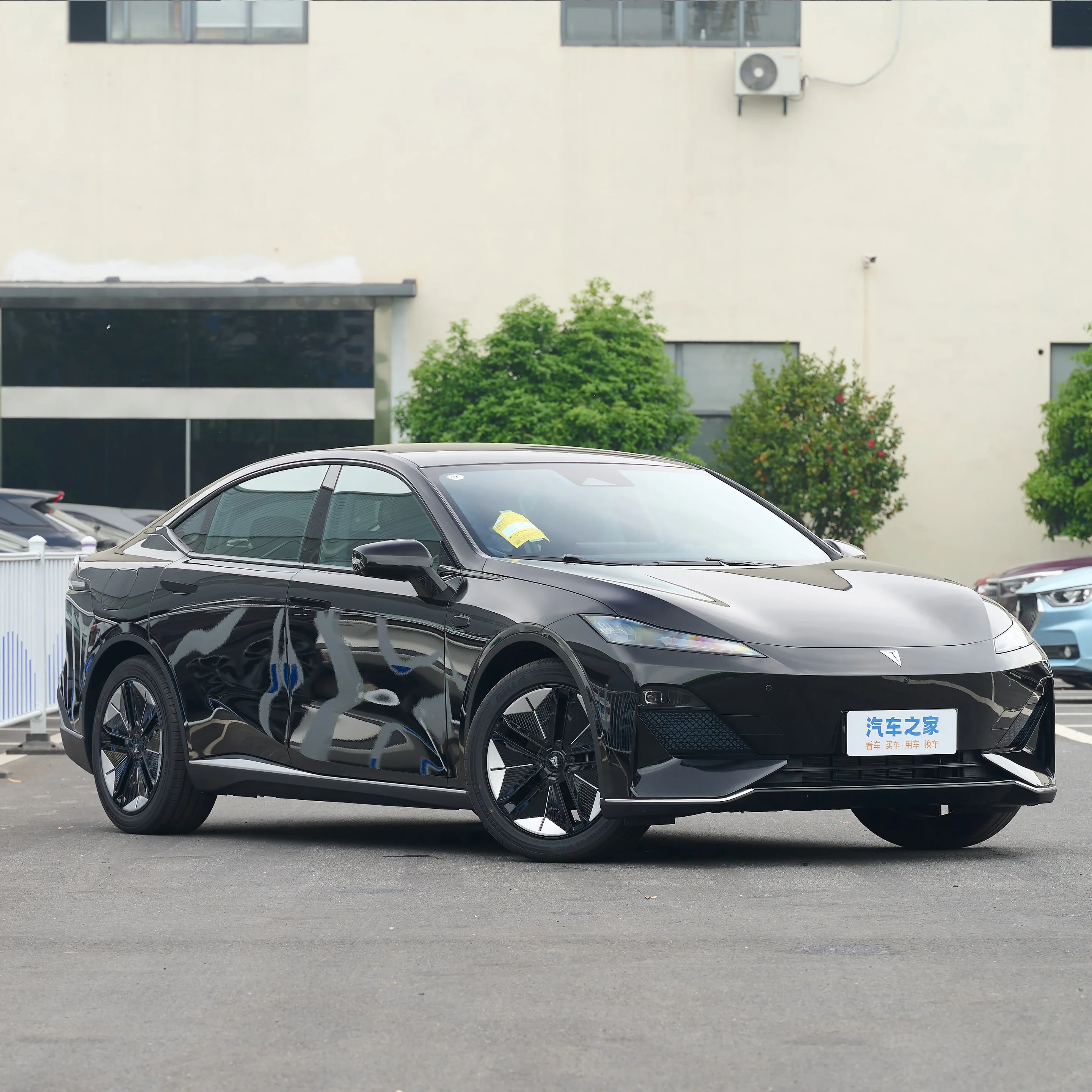 2024 Changan Deepal Sl03 1.5L 135 км седан гибридный автомобиль 5-местный 5-дверный