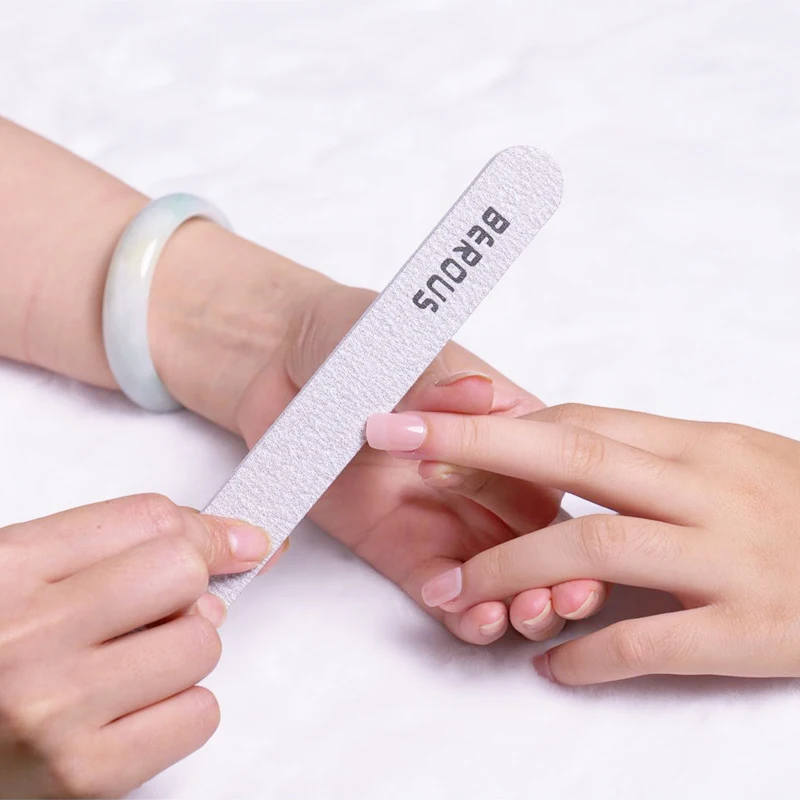 Factory price Wholesale professional nail salon mini disposable spa salon 5pcs pedicure kit   for nail supply