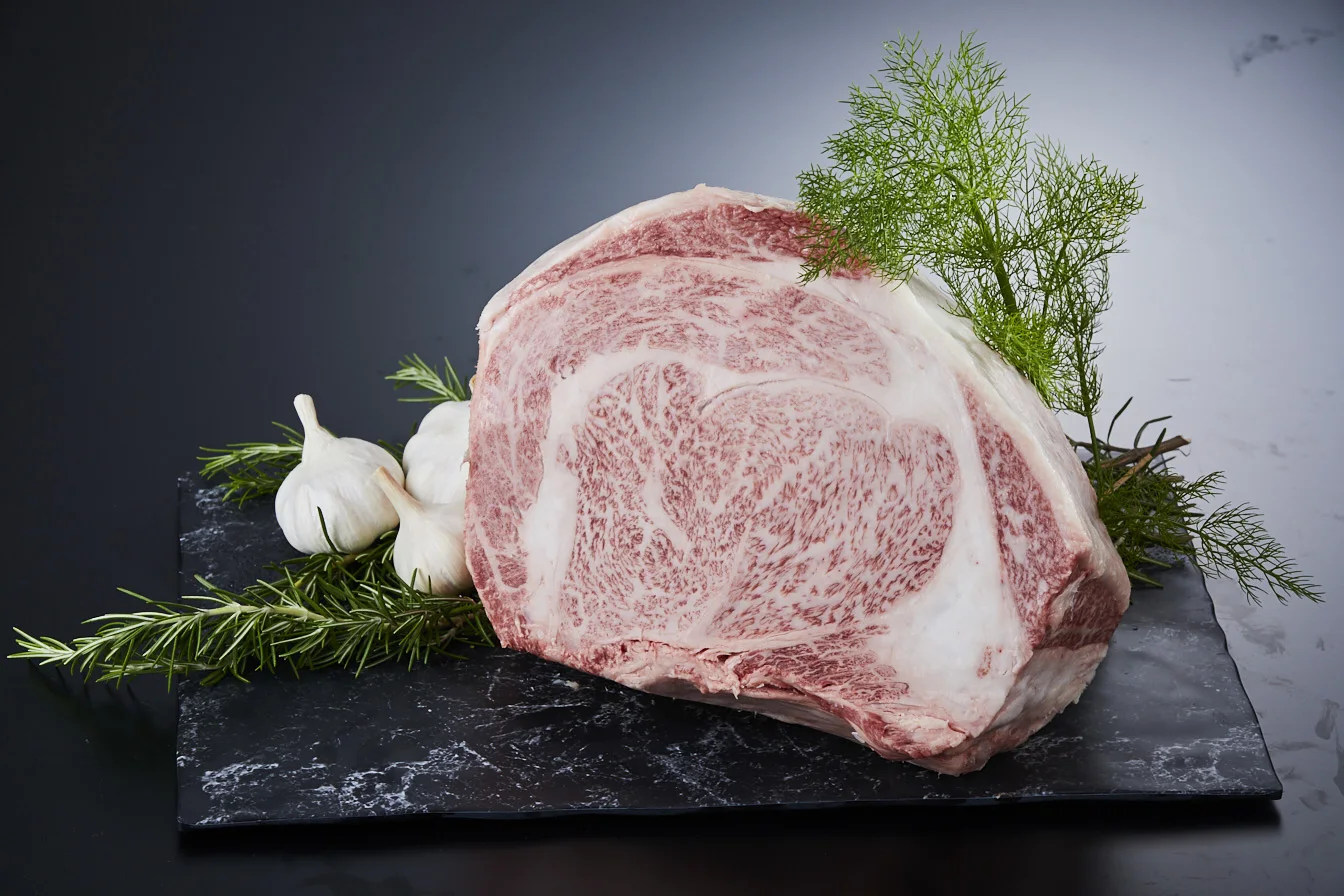 Rich flavor high-quality sirloin Japanese wagyu beef meat frozen price