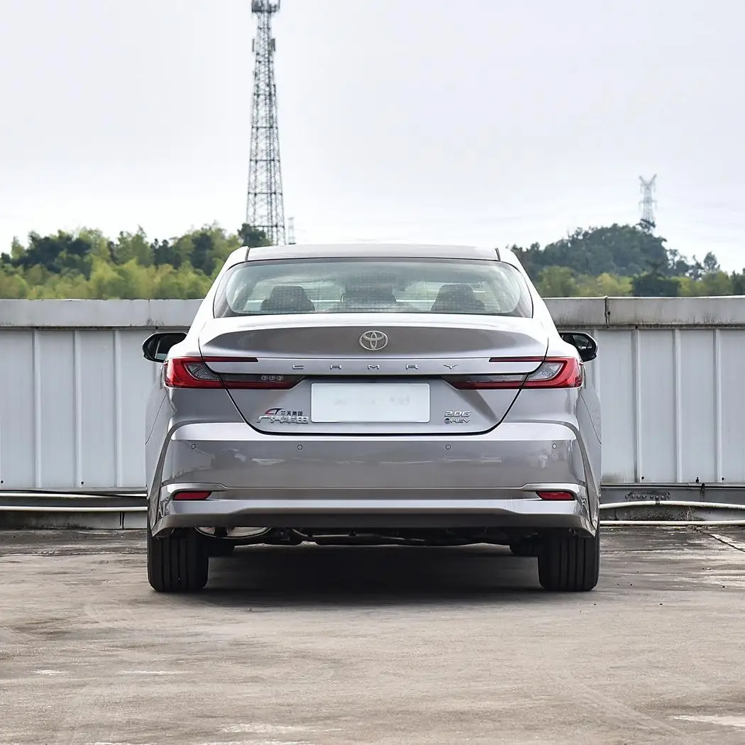 2022-2024 For Toyota Camry Hybrid New Energy Vehicle Low Price Sedan Cheap Second Hand Car from China Price New Used Car