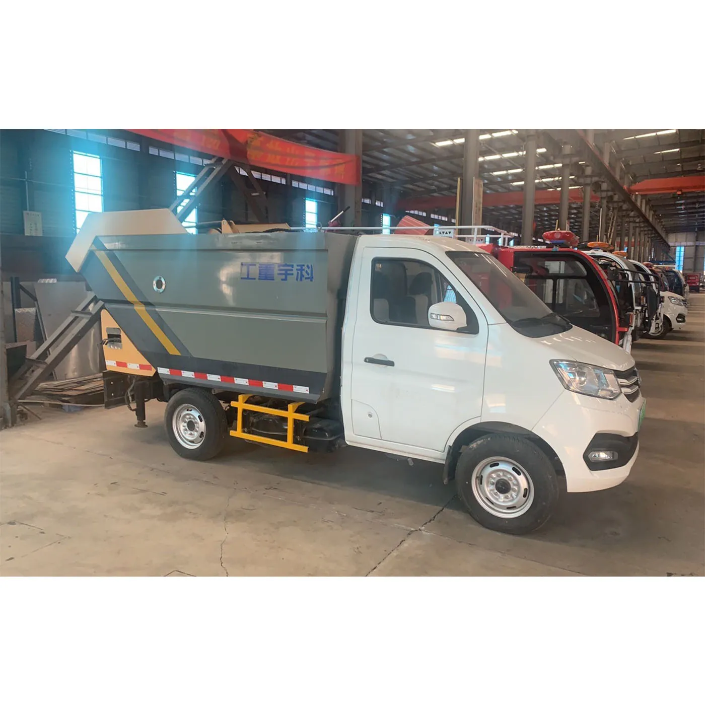 KEYU Electric Garbage Trash Can Lifter Large Collection Pure Electric Sanitation Garbage Truck