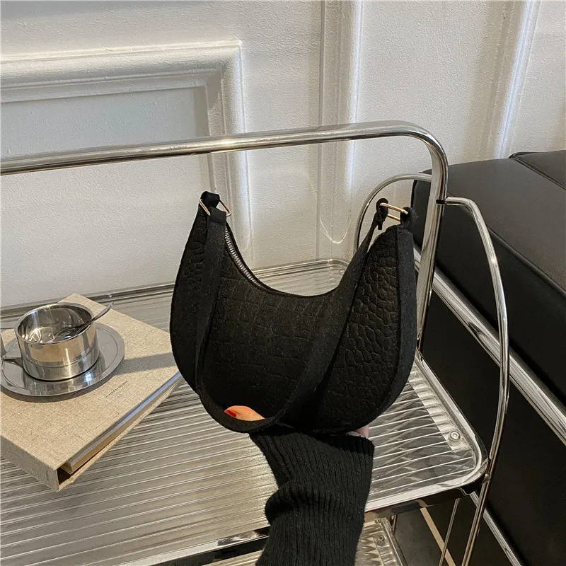 Crocodile Pattern PU Leather Handbag Female Shoulder Bag Fashion Ladies Armpit Bag Retro Casual Women Tote Small Clutch