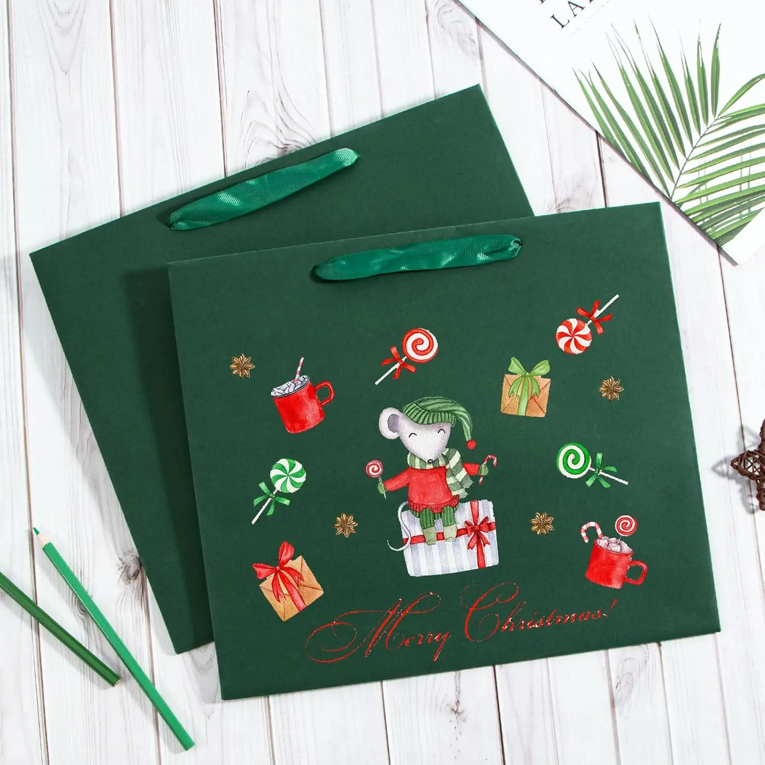 Wholesale Cheap with handle Shopping christmas Famous Brand logo customized high quality gift hard craft paper bags for clothing