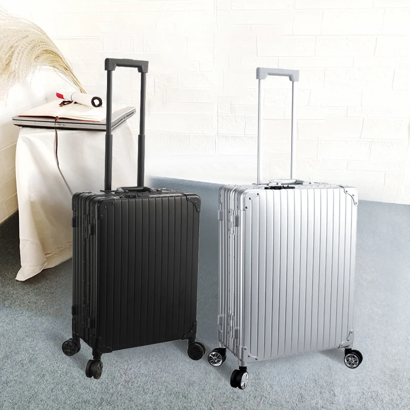 high quality Train Cosmetic case with light bulb Aluminum makeup case Rolling Studio Makeup Artist Cosmetic Case Light Mirror